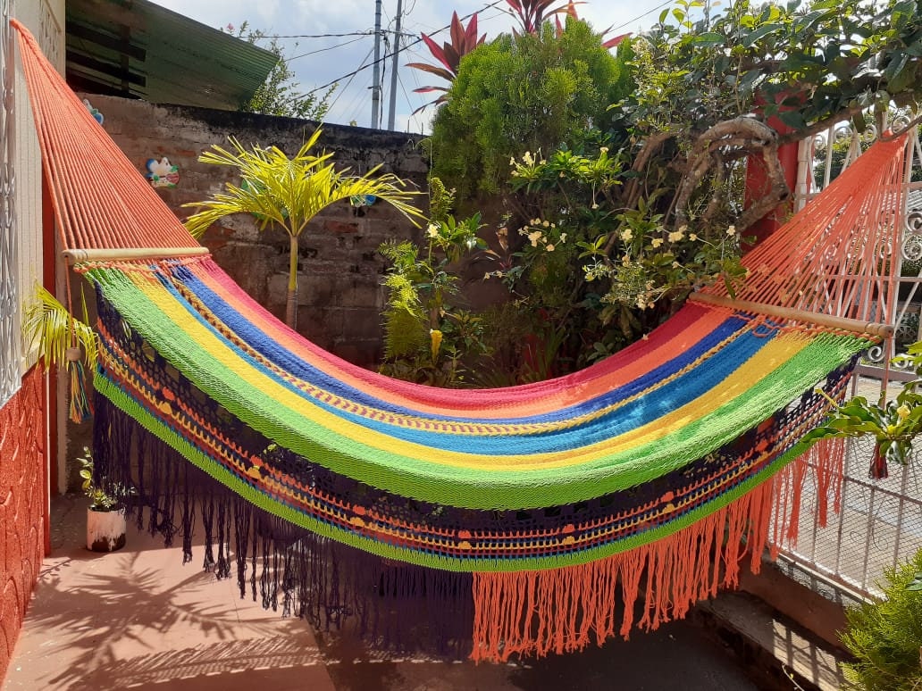 Multicolor Hammock with Boho Fringes - Natural Cotton & Wood | Columpiame