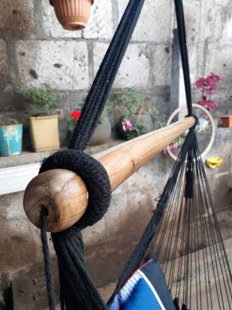 Black Hanging Chair - Natural Cotton & Wood | Columpiame