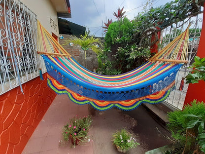 Color Coordinated Hammock - Natural Cotton with Wood | Columpiame