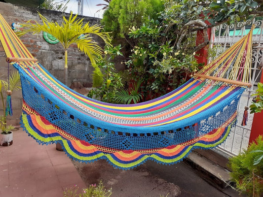 Color Coordinated Hammock - Natural Cotton with Wood | Columpiame