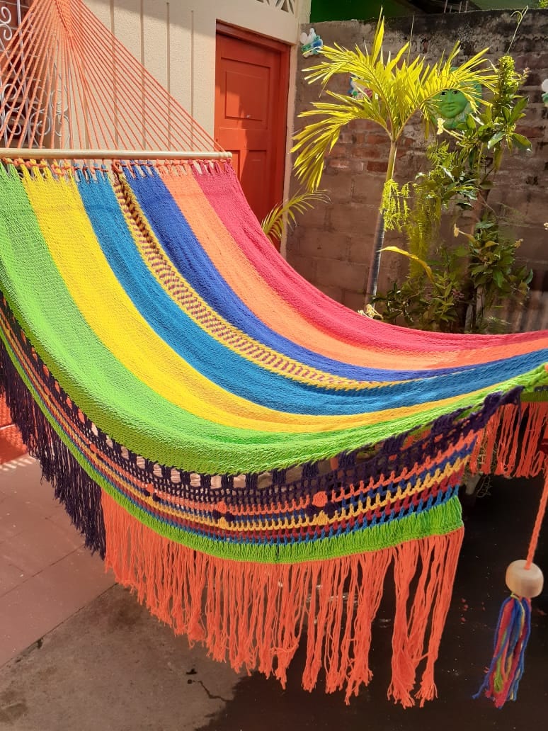 Multicolor Hammock with Boho Fringes - Natural Cotton & Wood | Columpiame
