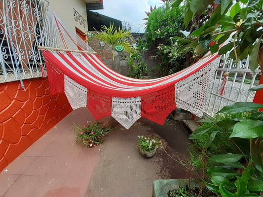 Red and White Heart Hammock - Natural Cotton | Columpiame