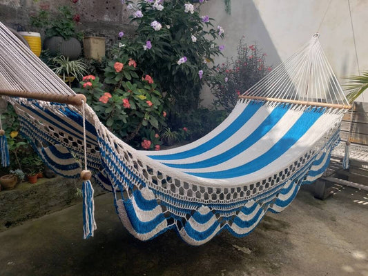 White Hammock with Turquoise Stripes - Natural Cotton & Wood | Columpiame