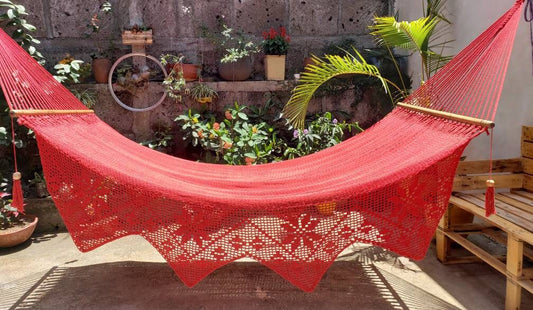 Beautiful Red Hammock with Macrame - Natural Cotton | Columpiame