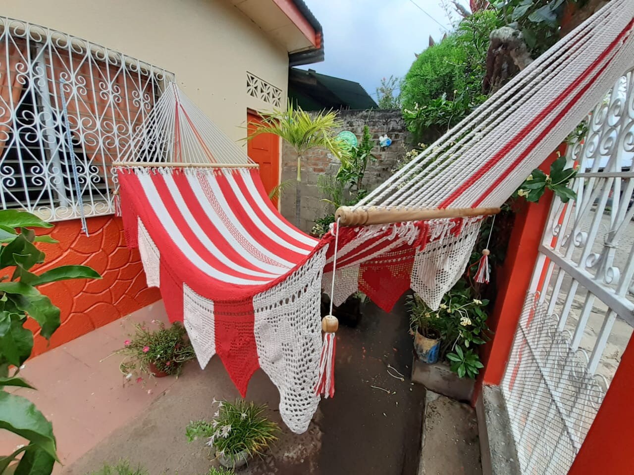 Red and White Heart Hammock - Natural Cotton | Columpiame